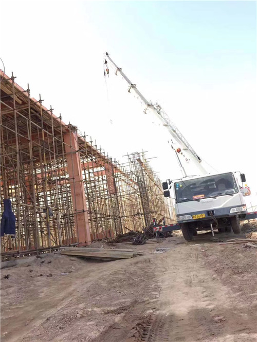 三山区25 吨、50 吨吊车怎么选？多大重量 / 半径适合对应车型？