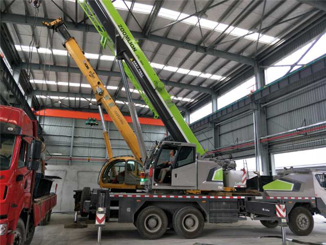 三山区高空车出租需要注意哪些安全事项？